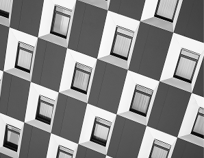 , White &amp; Minimal